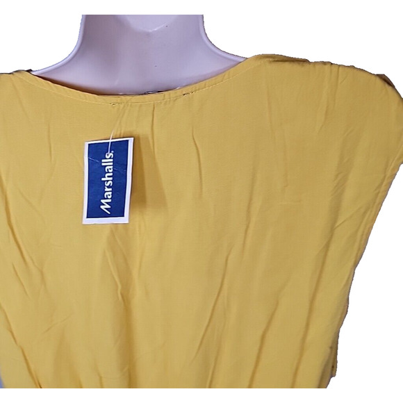ONE CLOTHING LA Yellow Draw String Shoulder V-Neck Wrap Romper Size L - Picture 8 of 10